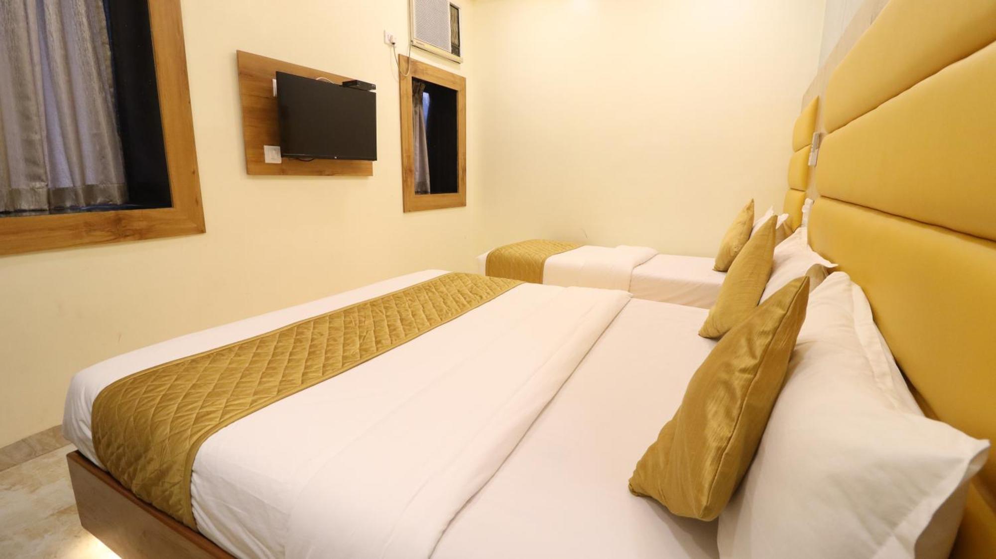 Hotel National - Grant Road มุมไบ ภายนอก รูปภาพ