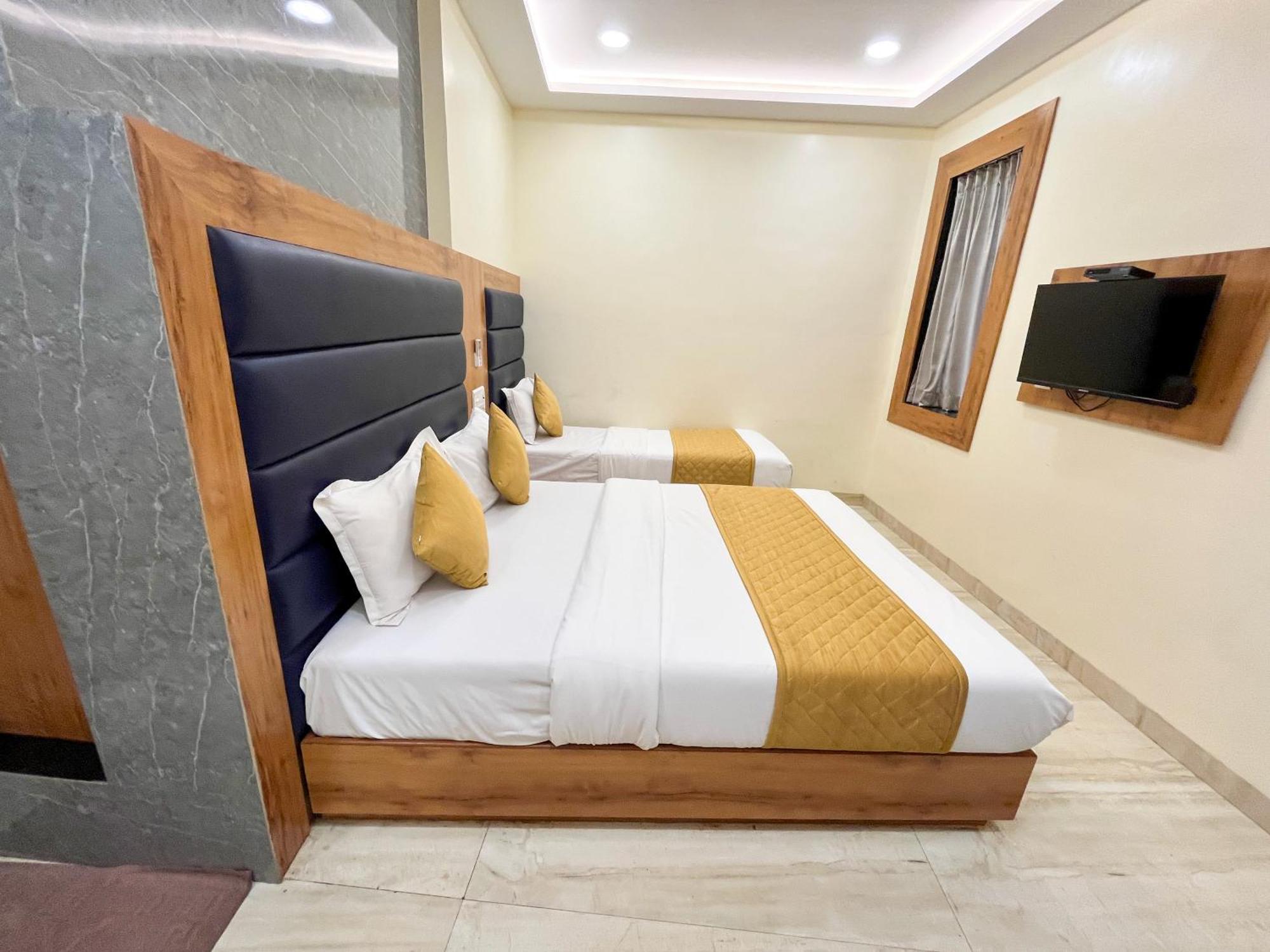 Hotel National - Grant Road มุมไบ ภายนอก รูปภาพ