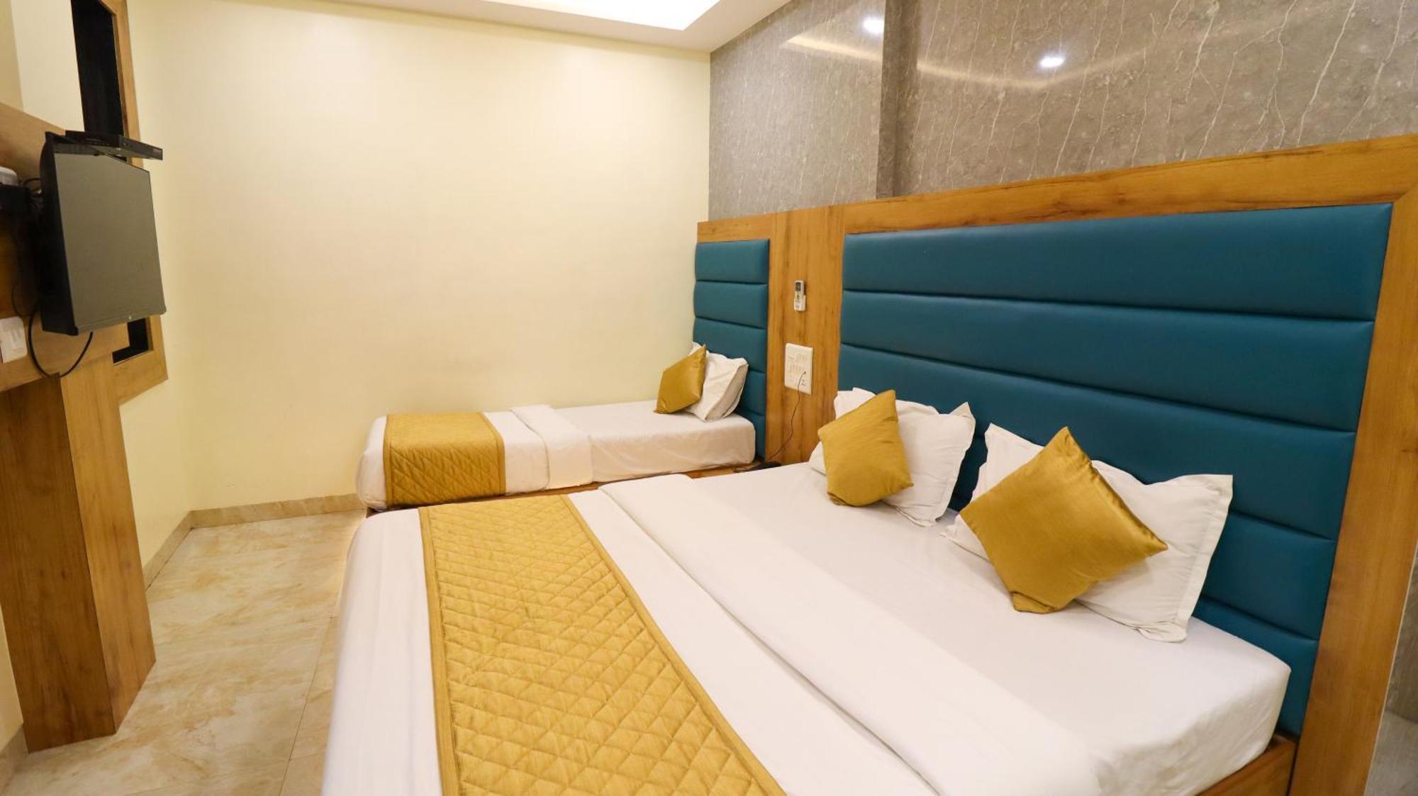 Hotel National - Grant Road มุมไบ ภายนอก รูปภาพ