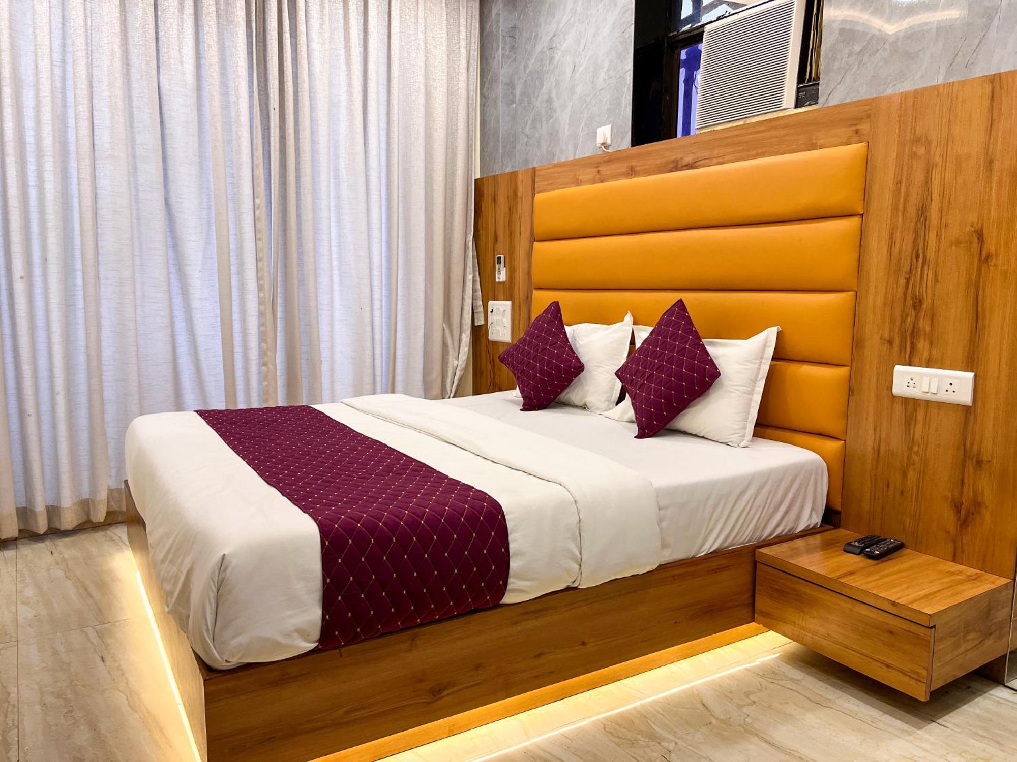 Hotel National - Grant Road มุมไบ ภายนอก รูปภาพ