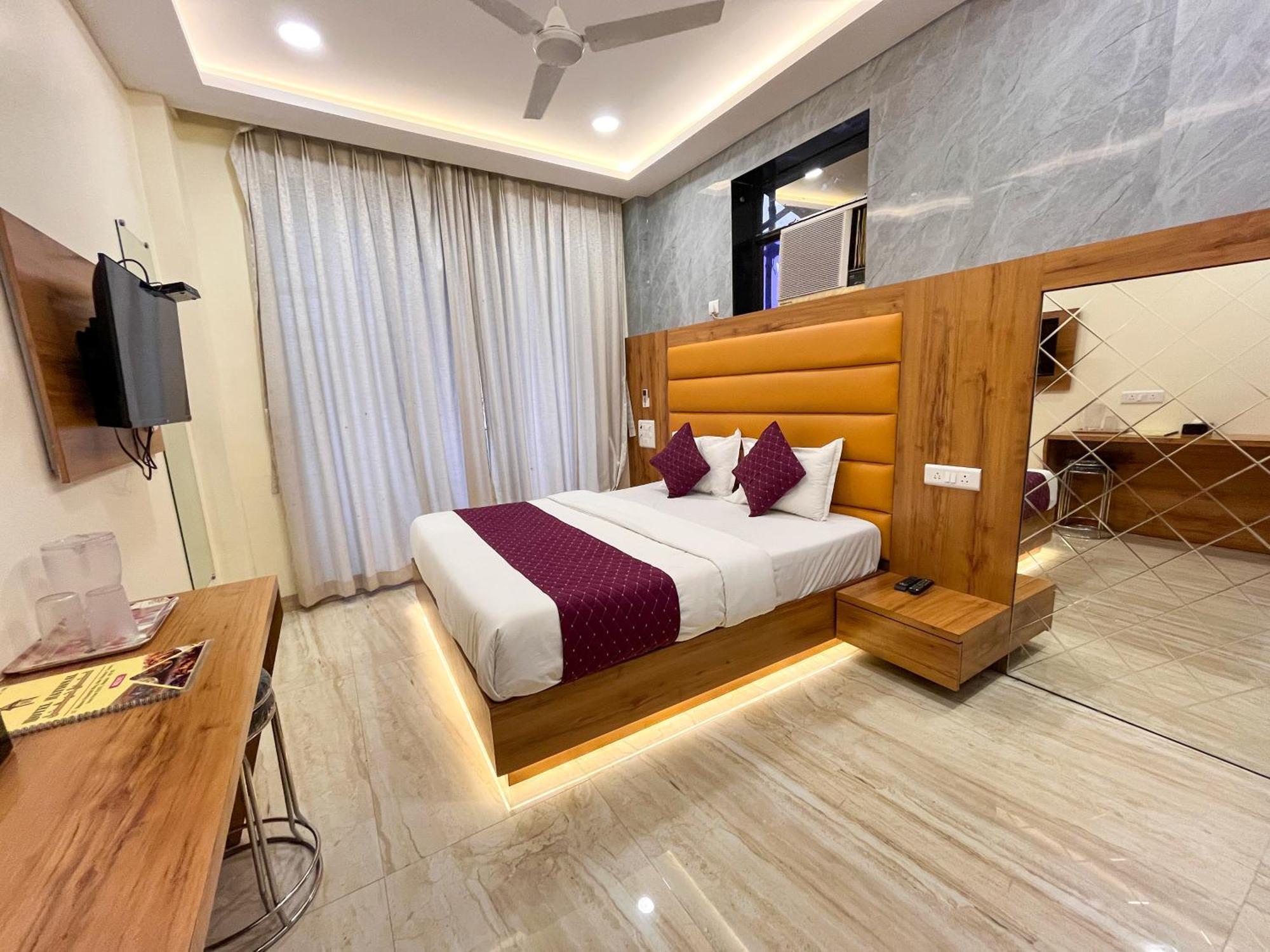 Hotel National - Grant Road มุมไบ ภายนอก รูปภาพ